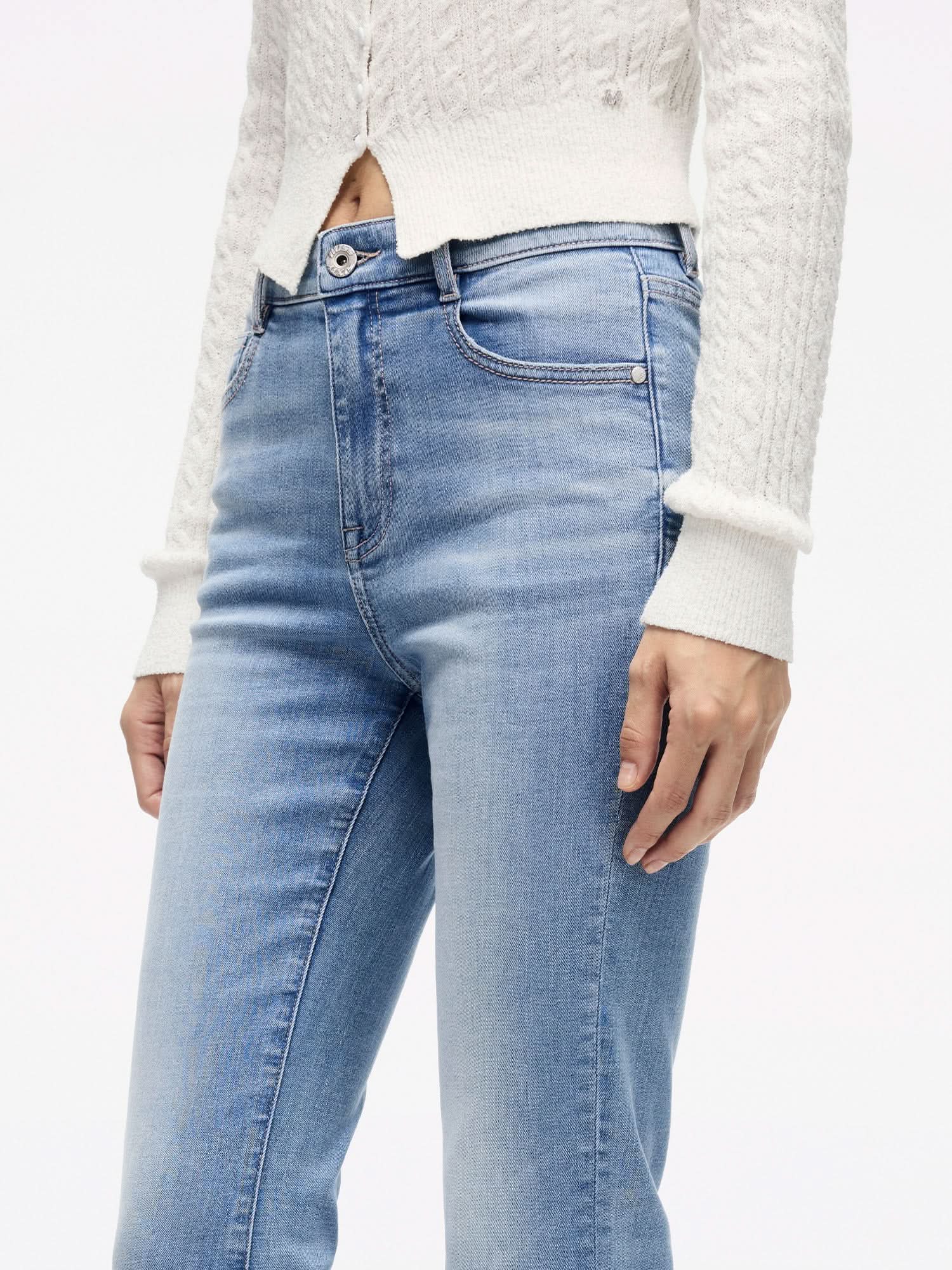 Flared Jeans