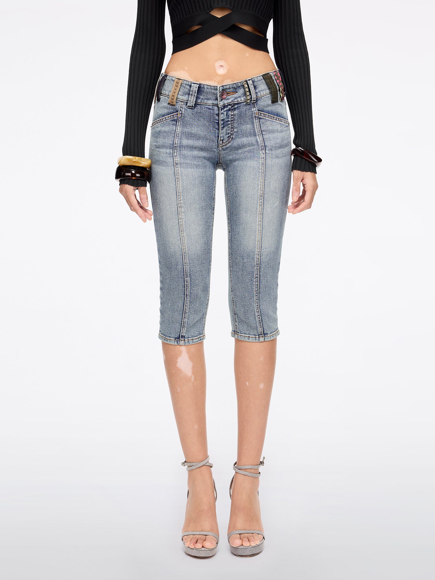 Belt Loop Capri Jeans