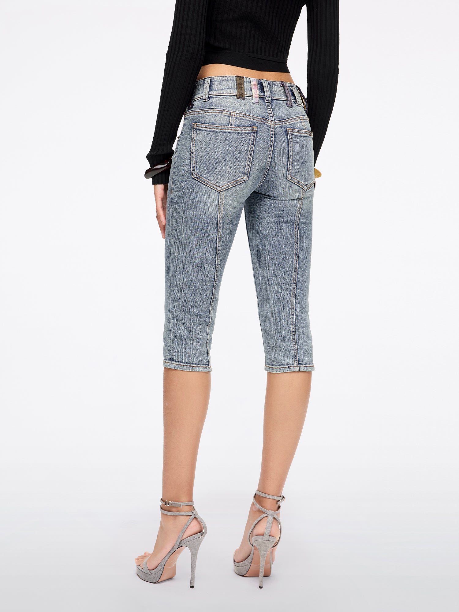Belt Loop Capri Jeans