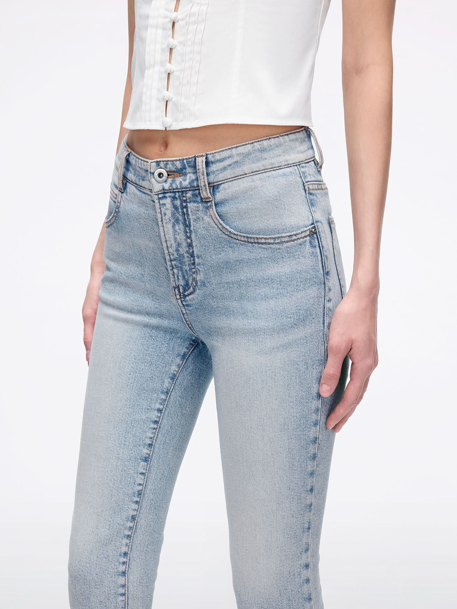 Embroidered Skinny Jeans