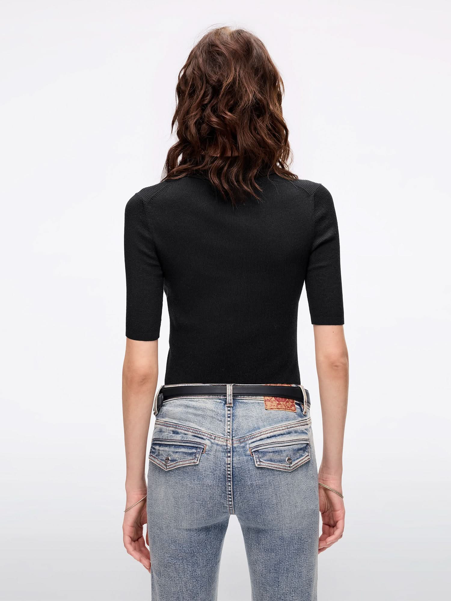 Fitted Cropped Knit Top