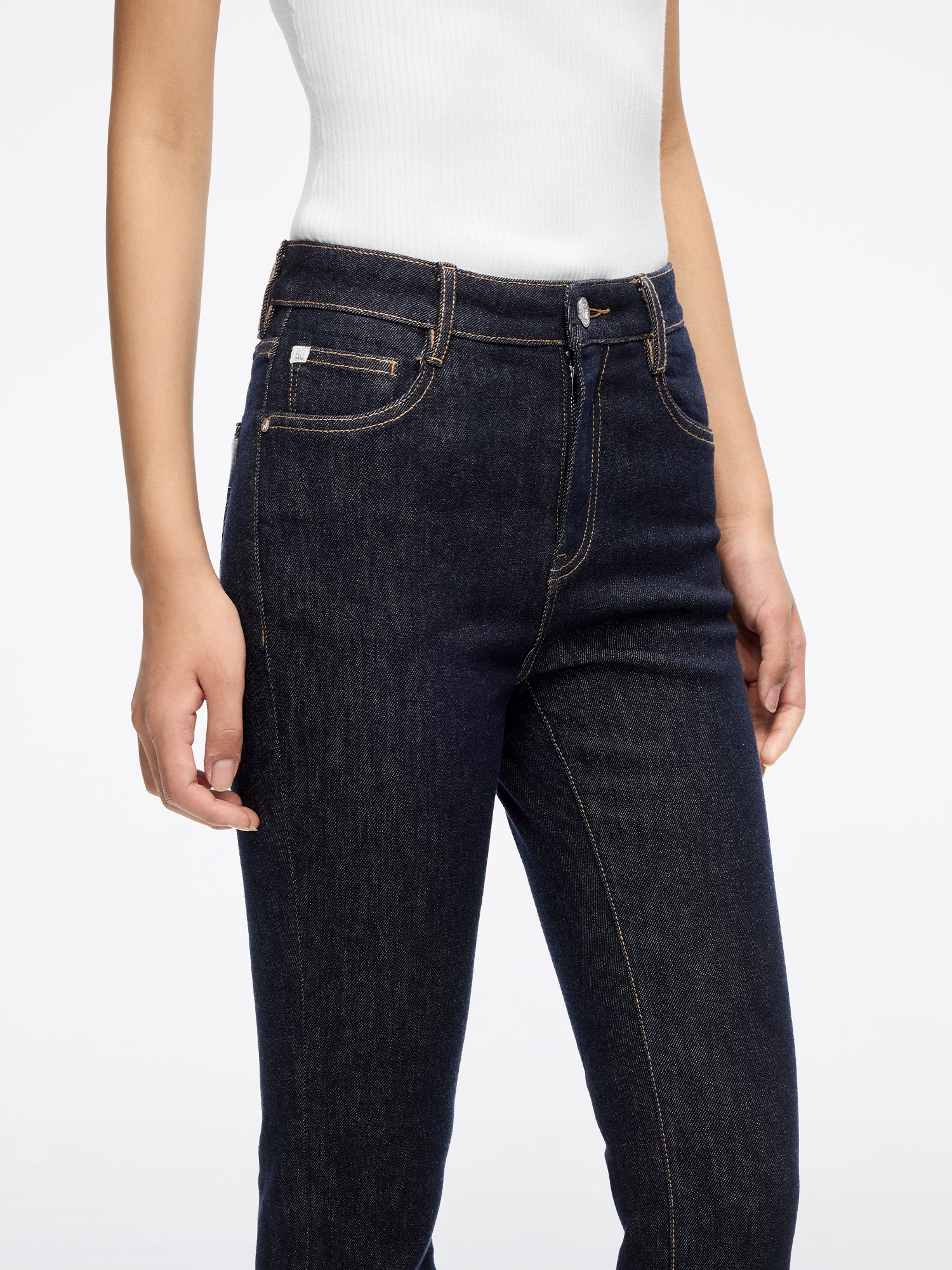 Slim Flare Jeans