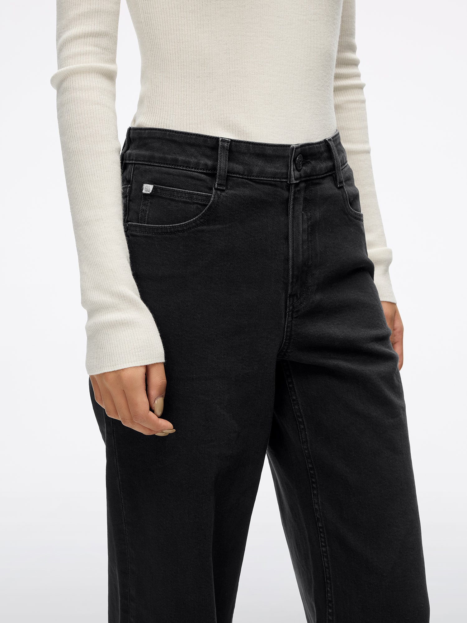 Straight-Fit Jeans