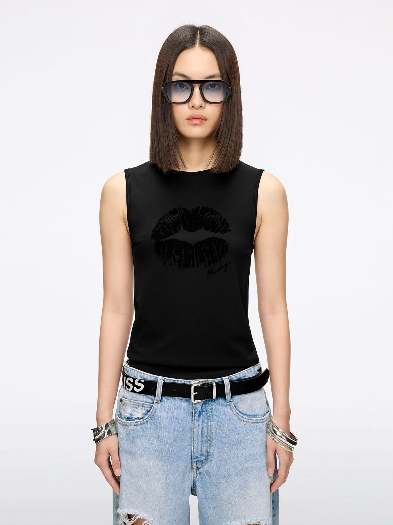 Lip Print Sleeveless T-Shirt