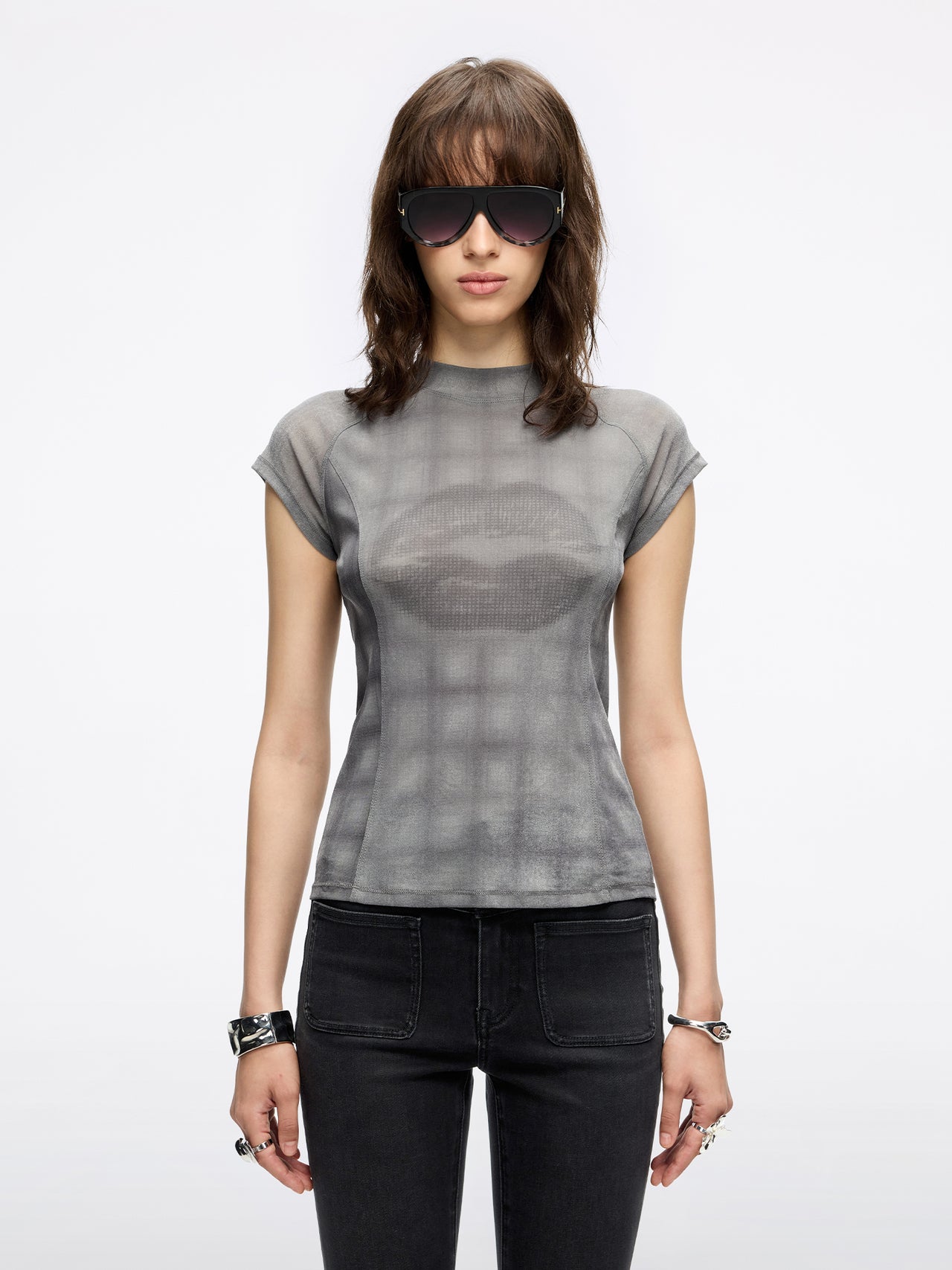 Mock Neck Lips Print T-Shirt