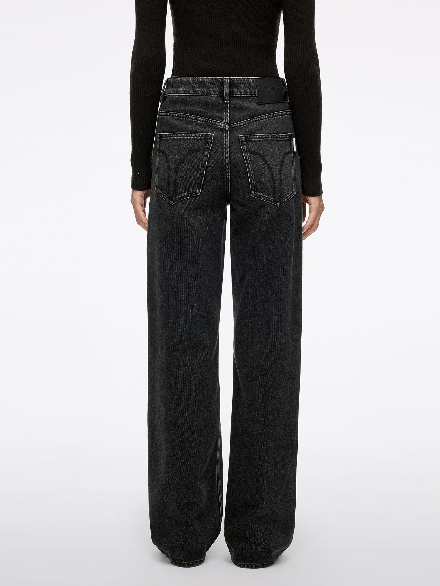 Straight-Fit Jeans