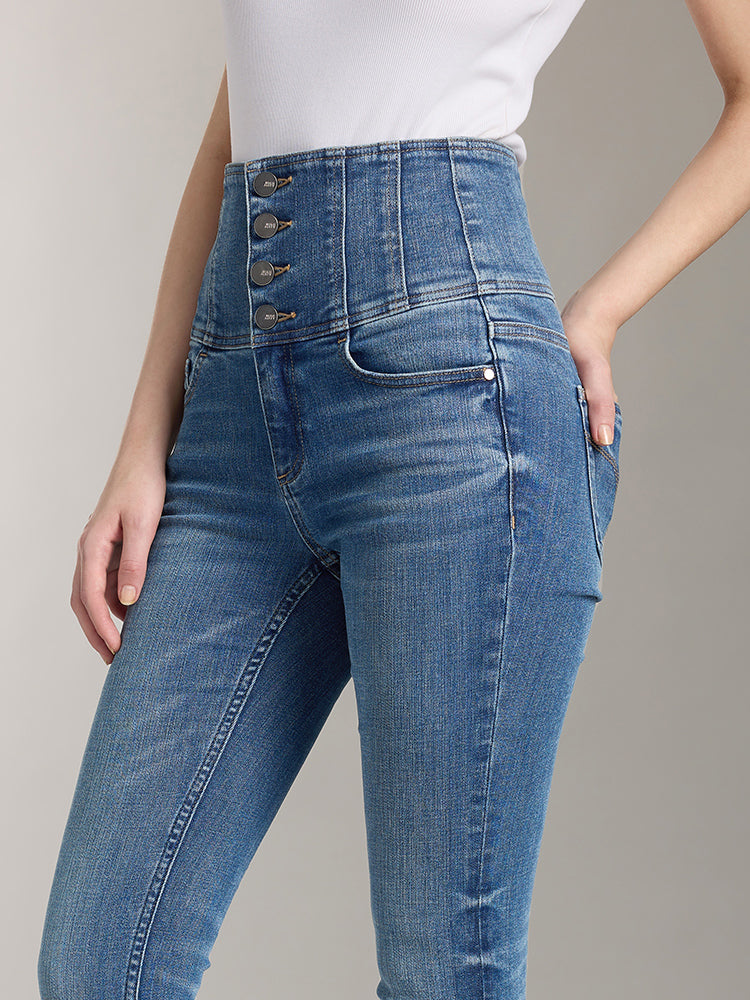 Super High Waisted Jeans With Four Buttons