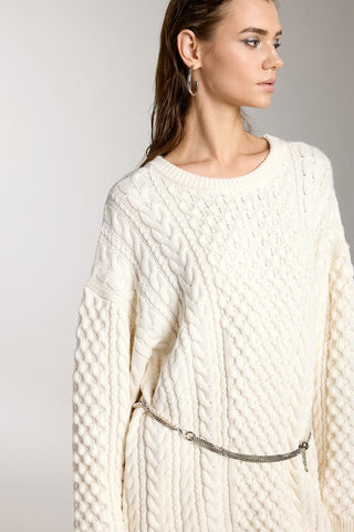 Crew Neck Knit Top With Pearl Waist Chain