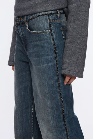 Straight-Leg Jeans With Chain