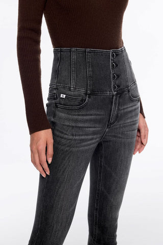 High-Waisted Jeans