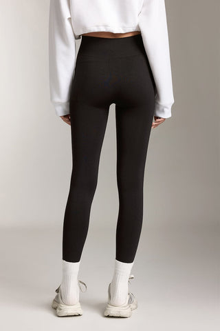 Stretch Knit Leggings In Black