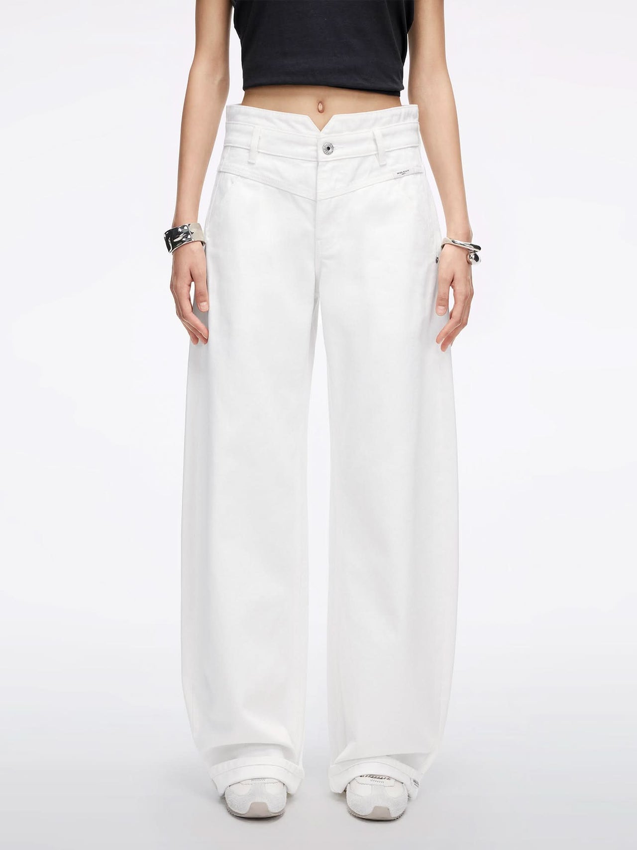 Loose-Fit Jeans-ALICE