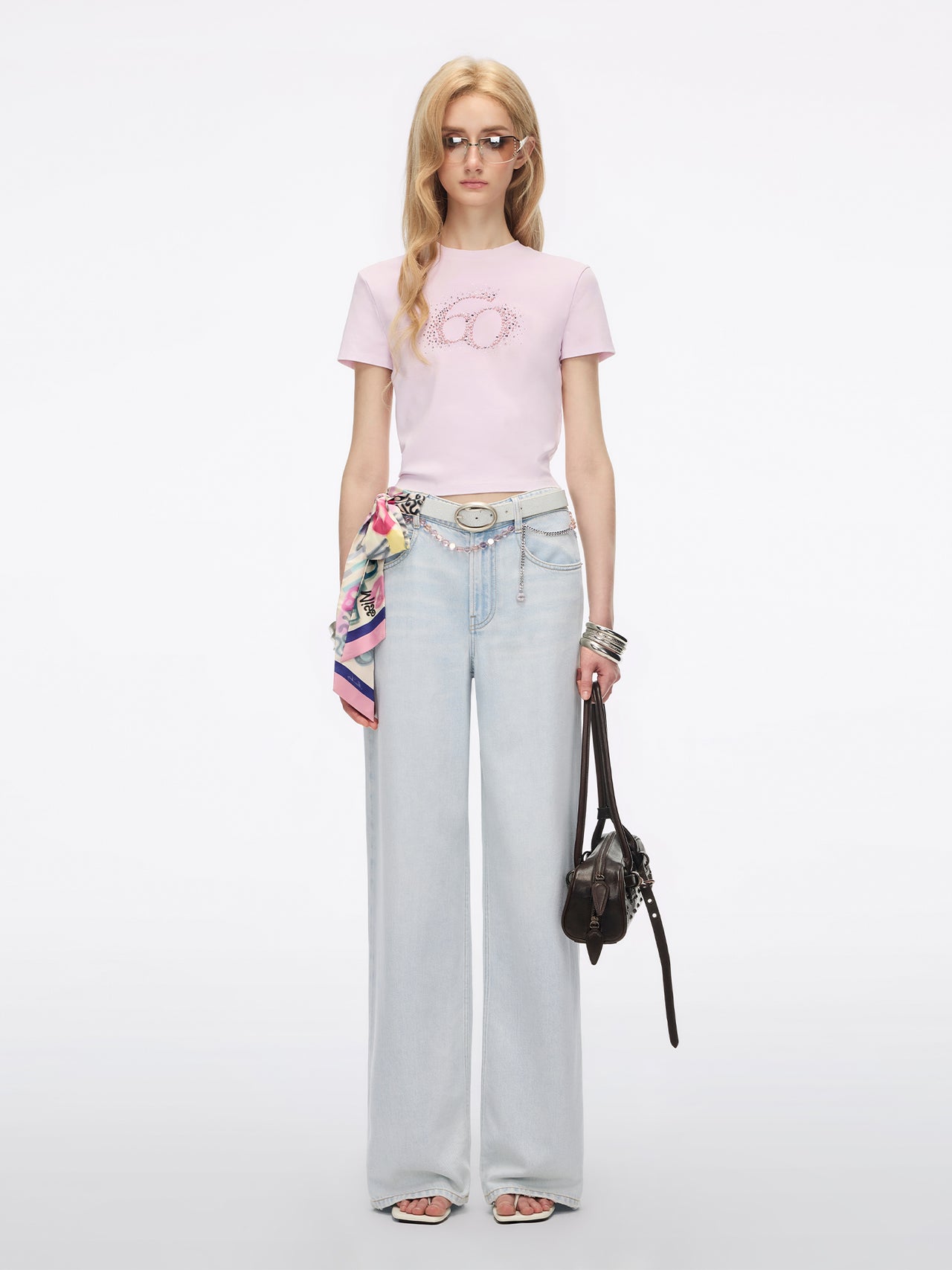 Straight-Leg Jeans with Waist Chain