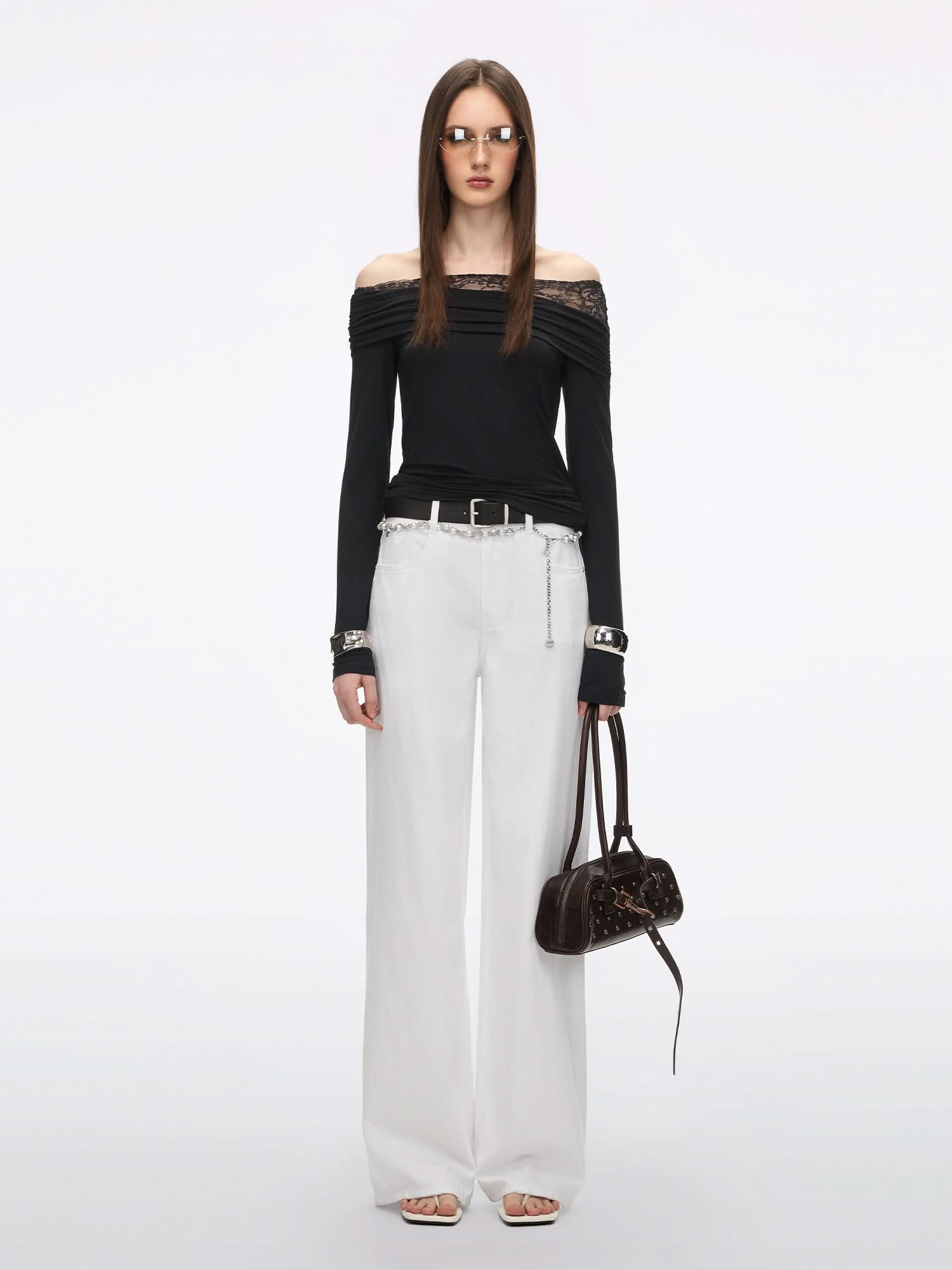 Straight-Leg Jeans with Waist Chain