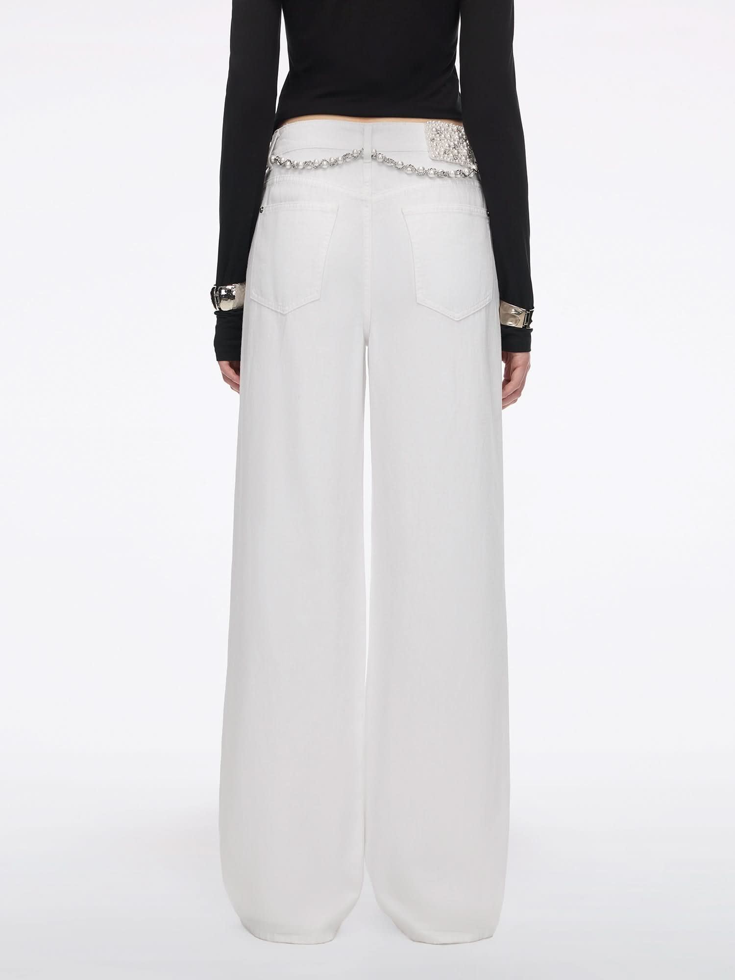 Straight-Leg Jeans with Waist Chain