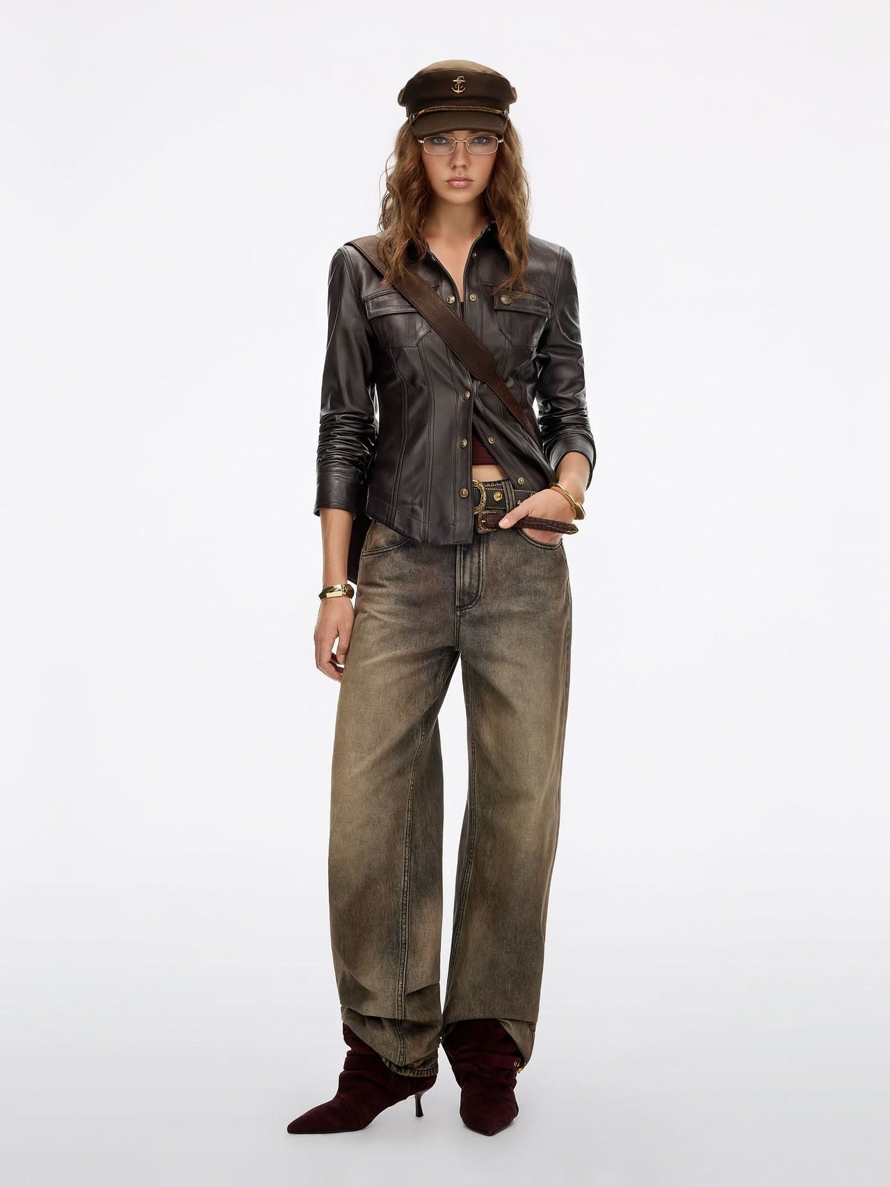 Distressed Loose Jeans