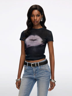 Distressed Lip-Print T-Shirt