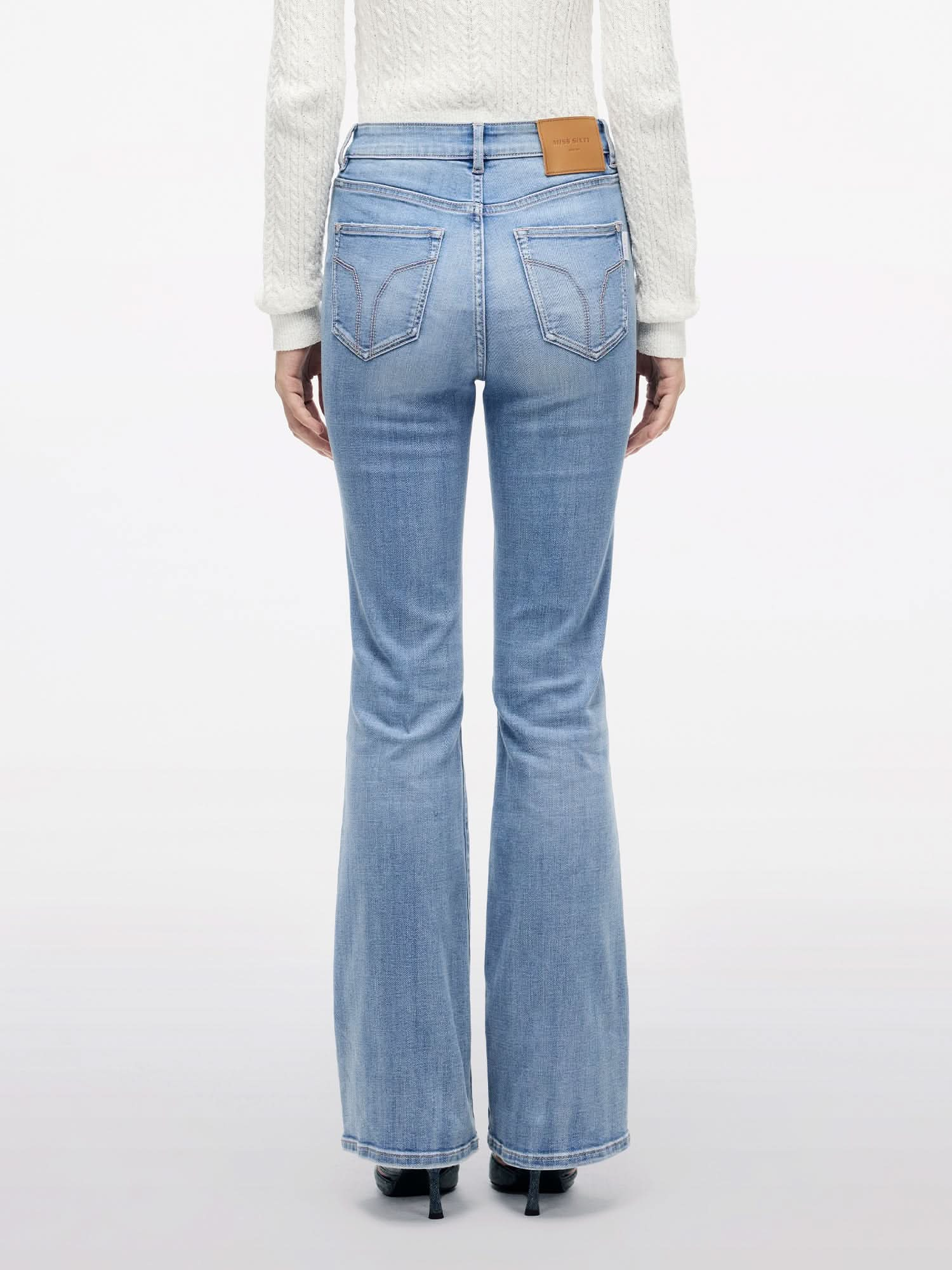 FLARED JEANS