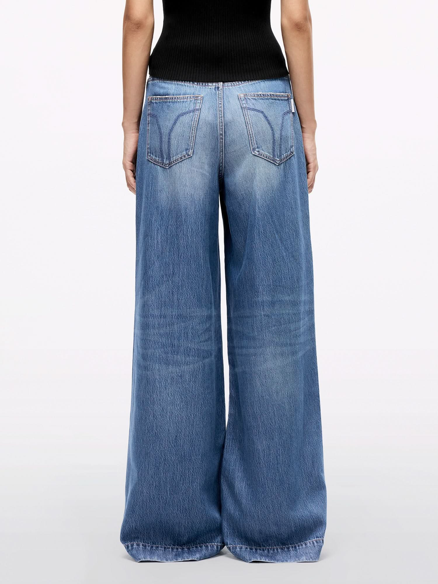 WIDE-LEG JEANS