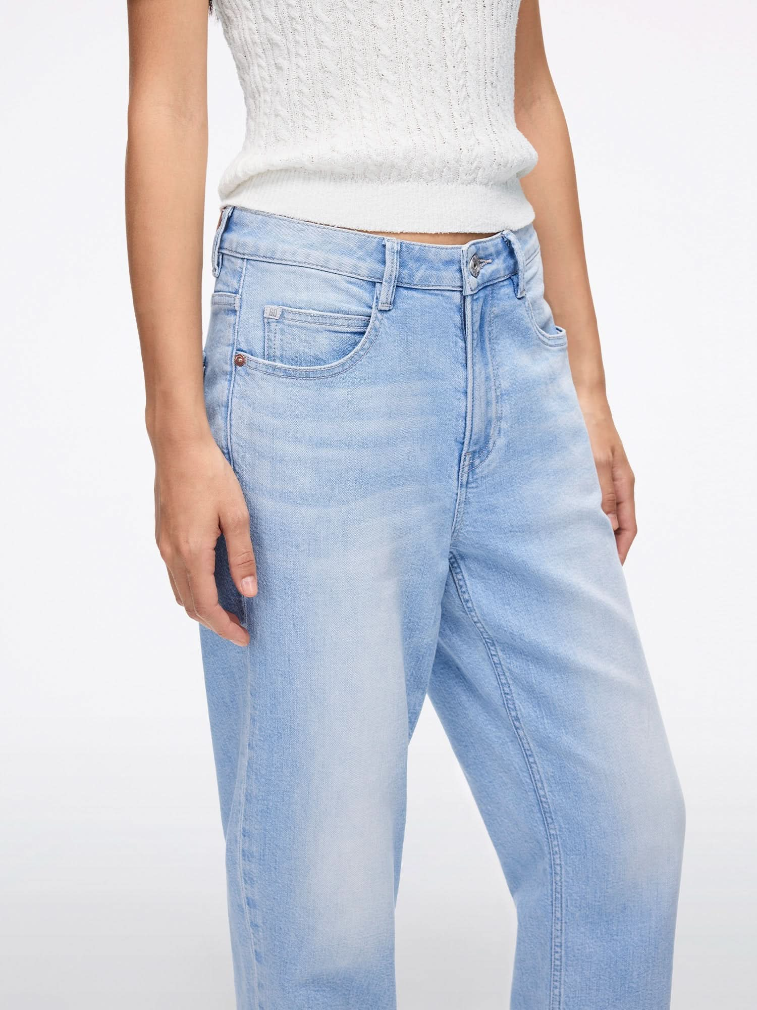 Cropped Carrot Jeans