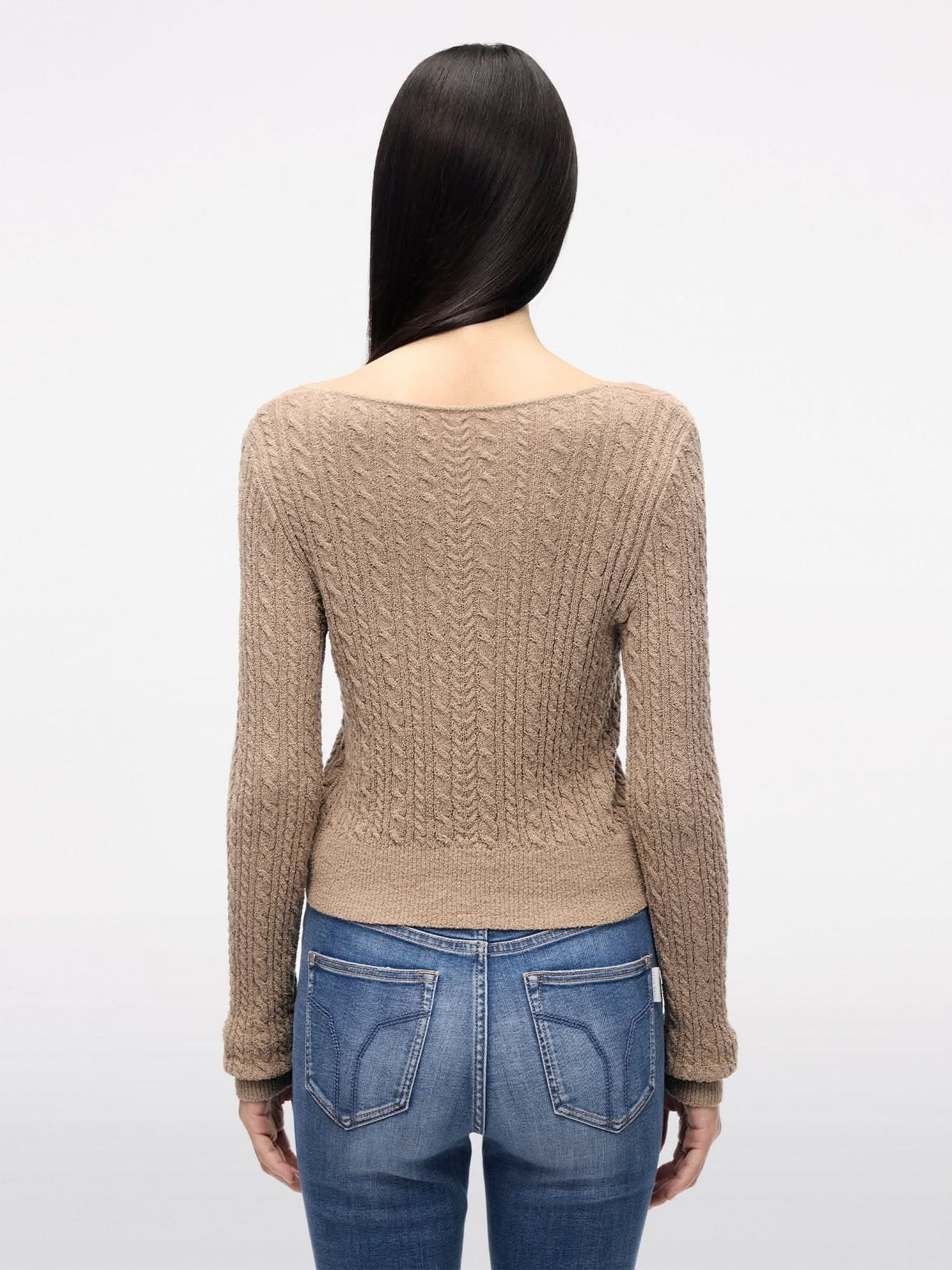 V-NECK SWEATER