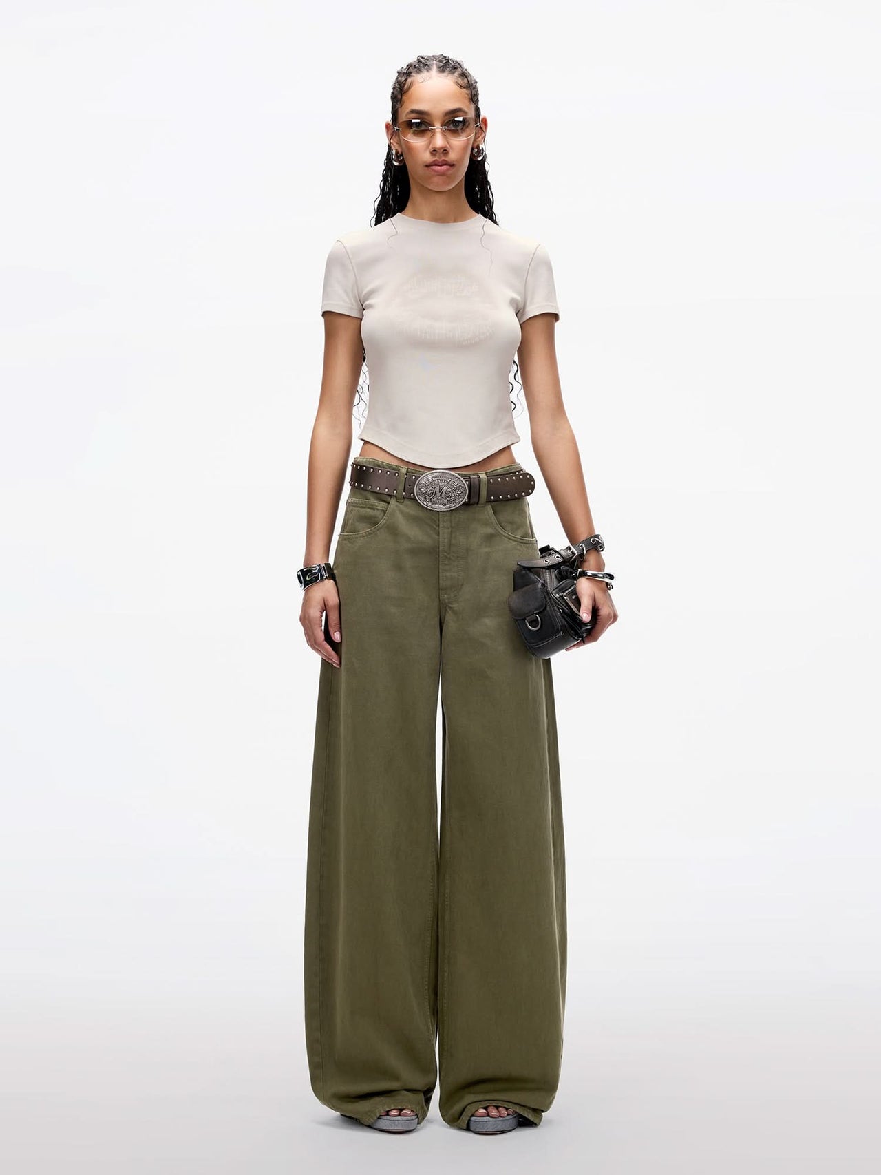 Mid-Rise Boxy Jeans