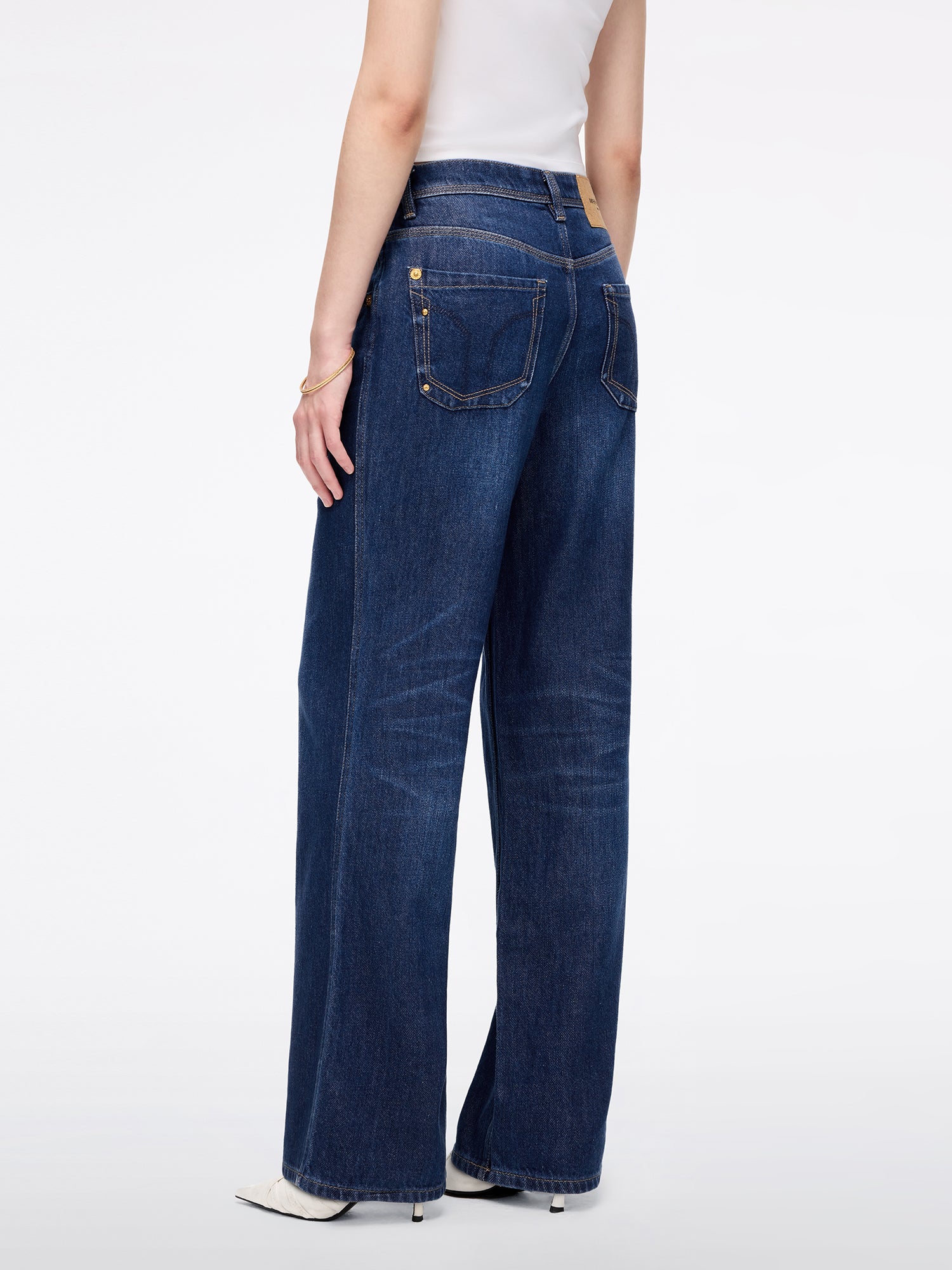 Straight-Fit Jeans-251