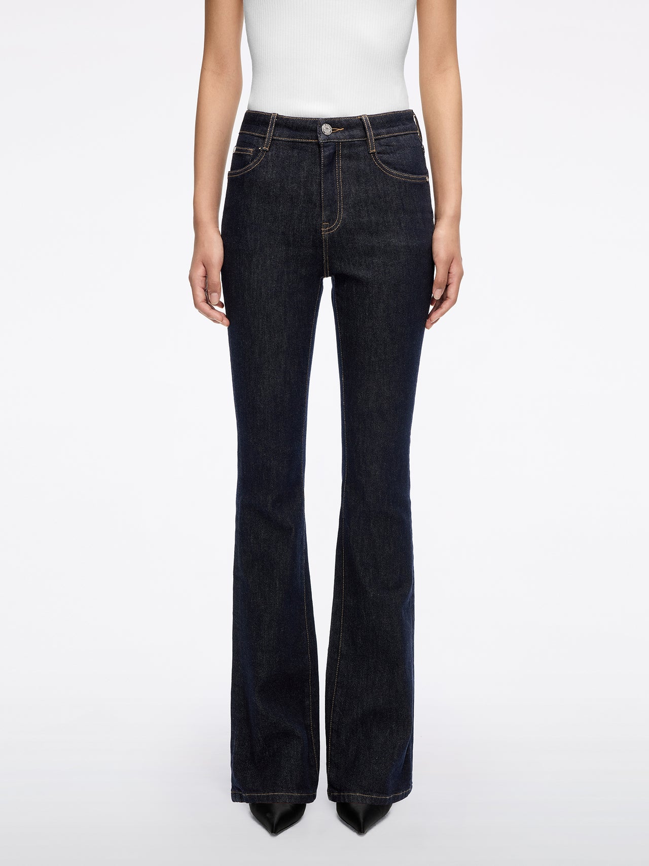 Slim Flare Jeans