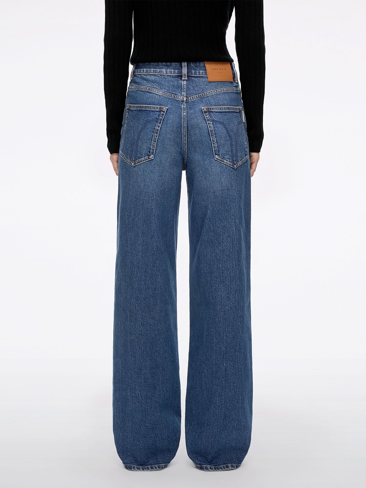Straight-Fit Jeans