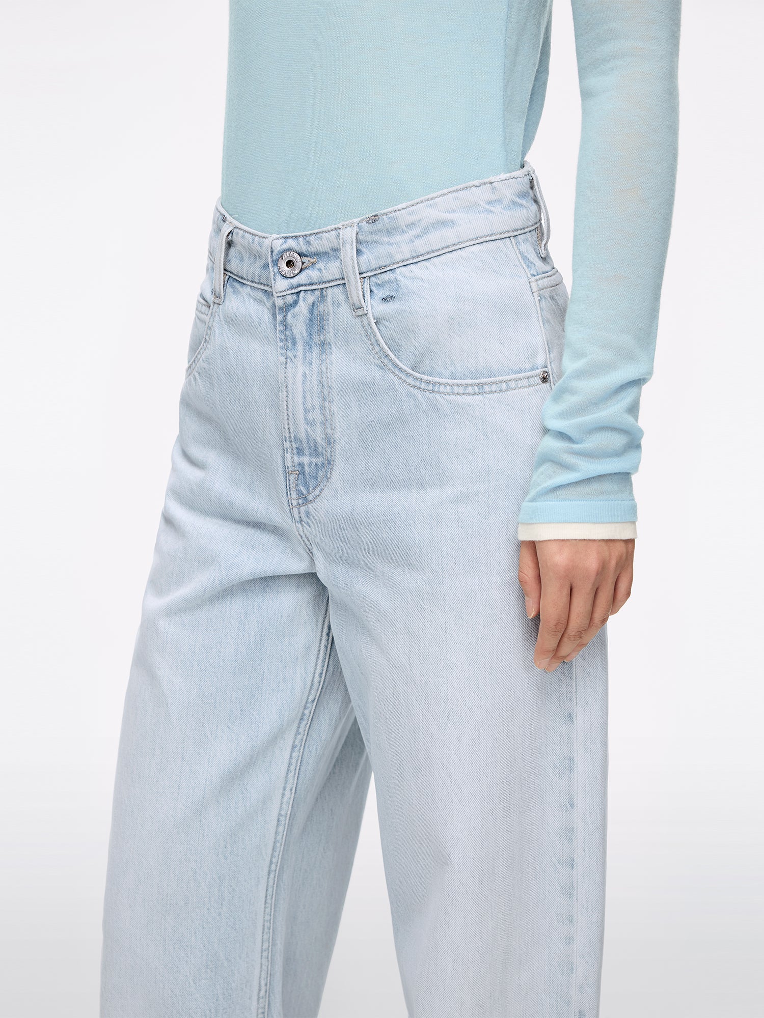 Loose-Fit Jeans-ELIZABETH