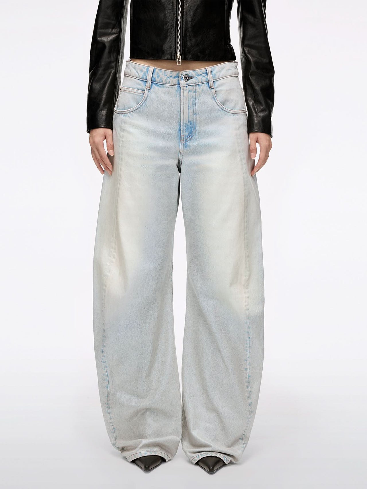 Coated Loose-Fit Jeans
