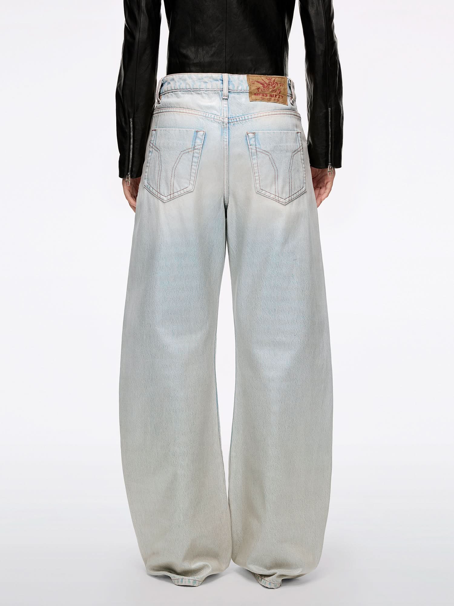 Coated Loose-Fit Jeans