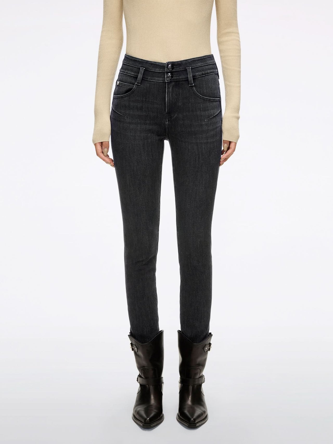 Slim-Fit Jeans