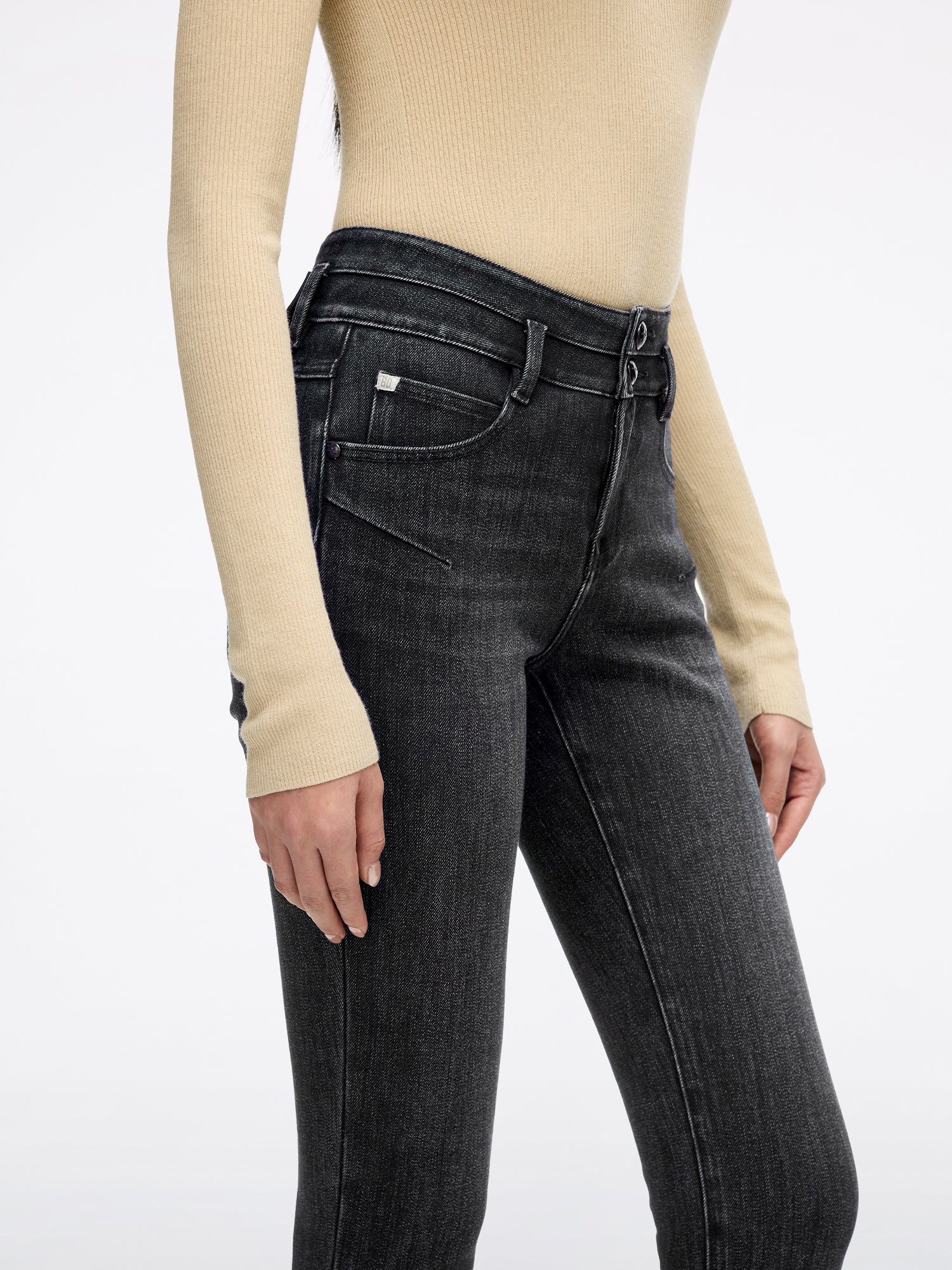 Slim-Fit Jeans