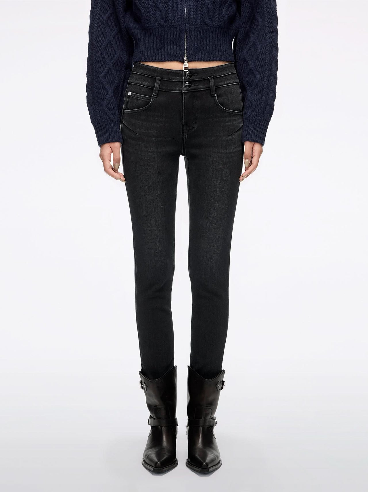 Slim-Fit Jeans