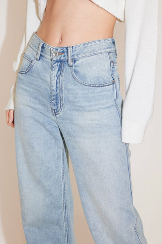 Straight Fit Jeans With Split Hem