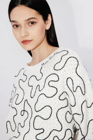Round Neck Embroidered Hollow Jumper