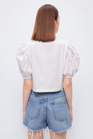 Sweet Puff Sleeves T-Shirt With  Beaded