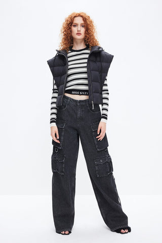 Black Hooded Sleeveless Cropped Insulated Down Vest